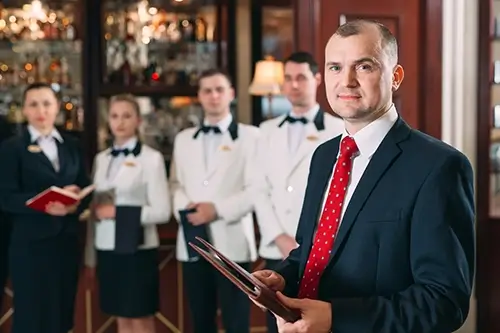 چگونه یک مدیر هتل موفق شویم